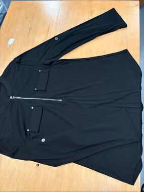bulotus ~ Jet black long sleeve lightweight blouse top shirt silver accents